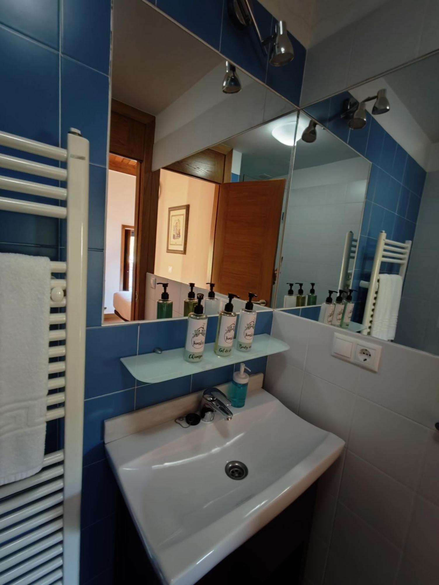 A Ribeira Do Tambre Guest House Troitosende Екстериор снимка